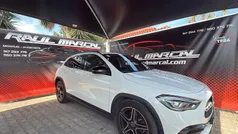 Branco Usado 2022 Mercedes GLA180 AMG line SUV | € 43.000 (Preço justo)