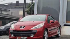 Vermelho Usado 2009 Peugeot 207 CC Cabrios | € 7.750 (Preço justo)