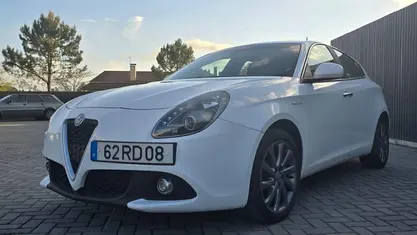 Branco Usado 2016 Alfa Romeo Giulietta Exclusive Citadino | € 11.950 (Preço justo)