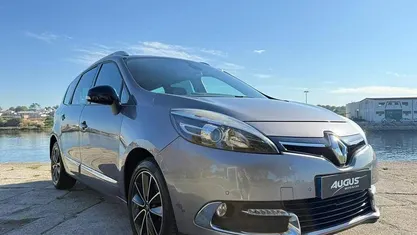 Antracite Usado 2013 Renault Scénic III Monovolume | € 11.500 (Preço justo)