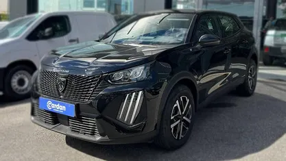Preto Usado 2024 Peugeot 2008 Active SUV | € 19.950 (Preço justo)