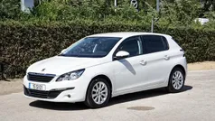 Branco Usado 2016 Peugeot 308 Style Sedan | € 9.990 (Preço justo)