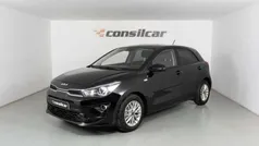 Preto Usado 2022 Kia Rio Citadino | € 14.890 (Preço justo)