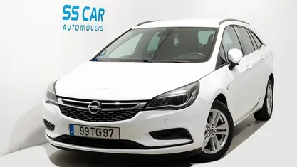 Branco Usado 2017 Opel Astra Executive Carrinha | € 7.490 (Bom preço)