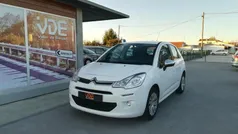 Branco Usado 2017 Citroën C3 PureTech Citadino | € 9.950 (Preço justo)