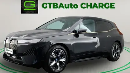 Preto Usado 2022 BMW iX SUV | € 51.399 (Preço justo)