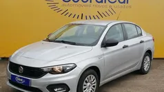 Cinzento (metalizado) Usado 2019 Fiat Tipo Lounge Sedan | € 14.000 (Preço justo)
