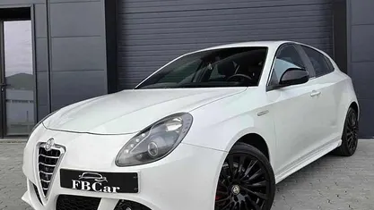 Branco Usado 2011 Alfa Romeo Giulietta | € 9.490 (Preço justo)