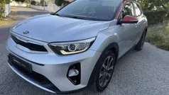Cinza prata Usado 2018 Kia Stonic SUV | € 15.699 (Bom preço)