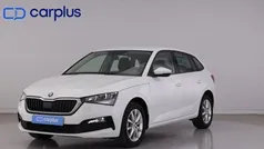 Branco Usado 2021 Skoda Scala Ambition Citadino | € 14.500 (Preço justo)