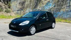 Preto Usado 2011 Renault Clio II Expression Citadino | € 6.490 (Preço justo)