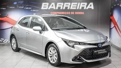 Usado 2025 Toyota Corolla Comfort Sedan | € 29.500 (Bom preço)