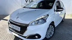 Usado 2018 Peugeot 208 Allure Citadino | € 12.500 (Preço justo)