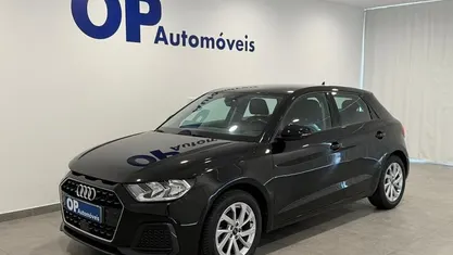 Usado Audi A1 Sportback 95 HP (69 kW) 2023 Preto Citadino