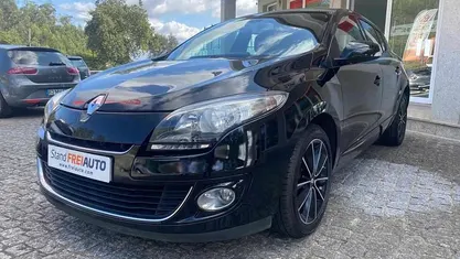 Preto Usado 2013 Renault Mégane III Bose Edition | € 8.990 (Preço justo)