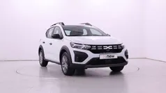 Blanc glacier Usado 2023 Dacia Sandero Citadino | € 15.900 (Preço justo)