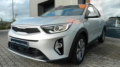 Usado Kia Stonic 79 HP (58 kW) 2025 Cinza SUV
