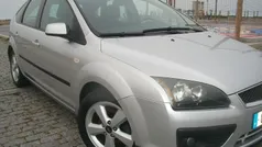 Cinza Usado 2006 Ford Focus | € 3.650 (Preço justo)