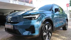 Azul Novo 2024 Volvo XC40 SUV | € 43.750 (Preço justo)