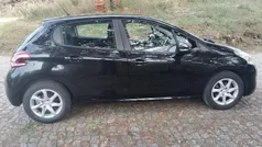 Usado 2015 Peugeot 208 Active Citadino | € 7.750 (Bom preço)