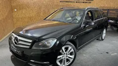 Preto Usado 2012 Mercedes C200 Avantgarde Sedan | € 11.900 (Preço justo)