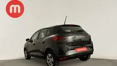 Preto Usado 2024 Dacia Sandero Citadino | € 16.499 (Preço justo)