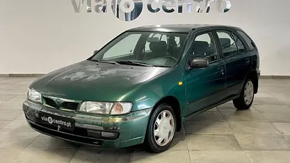 Usado Nissan Almera 87 HP (63 kW) 1995 Verde
