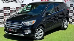 Preto Usado 2016 Ford Kuga Titanium SUV | € 17.500 (Preço justo)