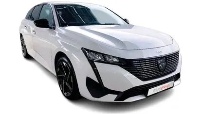 Usado Peugeot 308 Allure 130 HP (95 kW) 2023 Branco