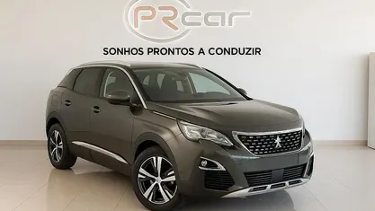 Cinzento metalizado Usado 2018 Peugeot 3008 Allure SUV | € 17.500 (Bom preço)