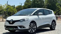 Branco Usado 2017 Renault Scénic IV Monovolume | € 14.500 (Preço justo)