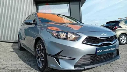 Cinzento Usado 2025 Kia Ceed Sportswagon Carrinha | € 22.490 (Preço justo)