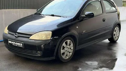 Usado 2001 Opel Corsa Sport Citadino | € 1.690 (Bom preço)