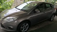 Cinza Usado 2013 Ford Focus Business Edition | € 10.450 (Preço justo)