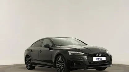 Cinzento Usado 2023 Audi A5 Sportback Advanced Citadino | € 45.490 (Preço justo)