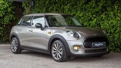 Usado Mini ONE 95 HP (69 kW) 2018 Cinzento Citadino