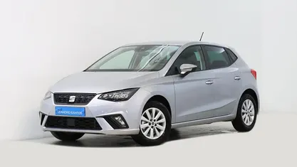 Cinzento Usado 2023 Seat Ibiza | € 17.900 (Preço justo)
