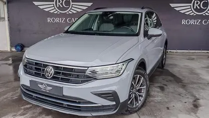 Usado VW Tiguan Life 150 HP (110 kW) 2021 Cinza SUV