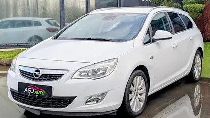 Branco Usado 2012 Opel Astra Enjoy Carrinha | € 3.900 (Super Preço)