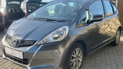 Cinzento Usado 2011 Honda Jazz Citadino | € 7.950 (Preço justo)
