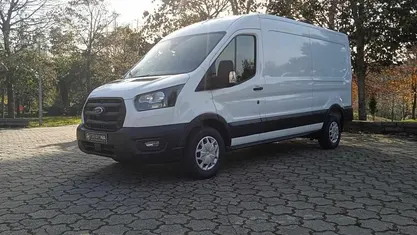 Branco Usado 2024 Ford Transit | € 33.990 (Preço justo)