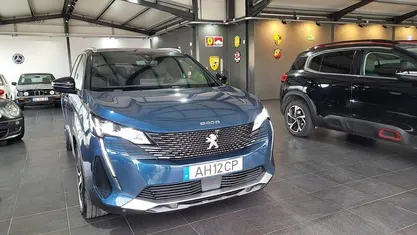 Azul Usado 2021 Peugeot 5008 GT SUV | € 25.990 (Preço justo)