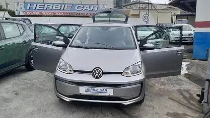 Usado VW up! Beats 65 HP (47 kW) 2024 Cinzento platina Citadino