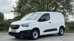Branco Usado 2022 Opel Combo Monovolume | € 14.500 (Bom preço)