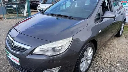 Usado Opel Astra Sport 130 HP (95 kW) 2012 Carrinha