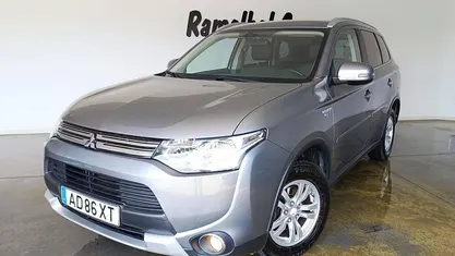 Antracite Usado 2015 Mitsubishi Outlander P-HEV | € 14.500 (Preço justo)