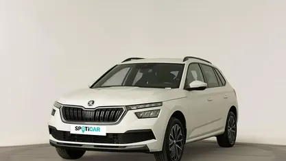 Usado Skoda Kamiq 110 HP (80 kW) 2023 Branco SUV