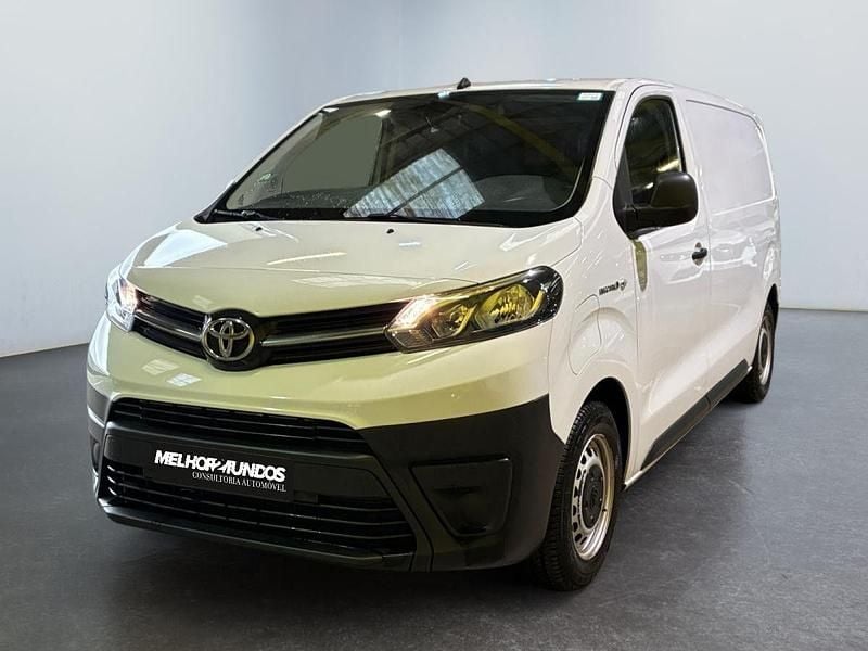 Branco Usado 2023 Toyota Proace Monovolume | € 24.990 (Super Preço) - Imagem 1/4