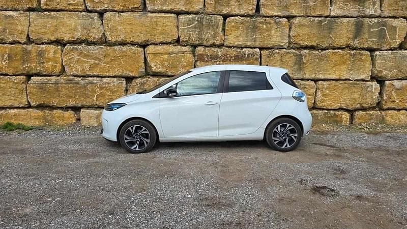Usado Renault Zoe Zen 64 kW (88 HP) 2015 Branco Citadino