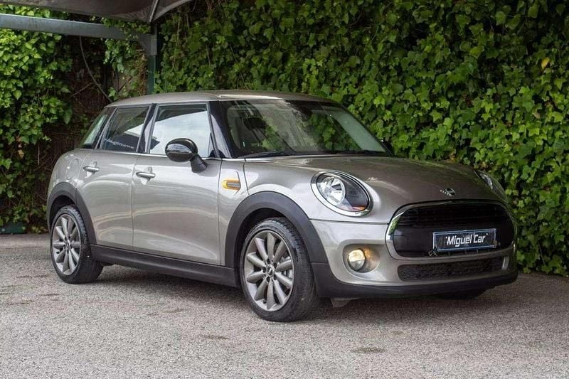 Cinzento Usado 2018 Mini ONE Citadino | € 16.500 (Preço justo) - Imagem 1/4